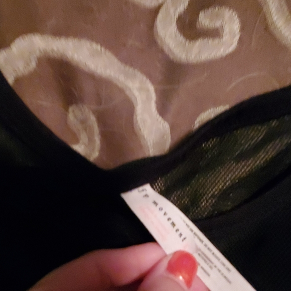 Tank top - Picture 2 of 3